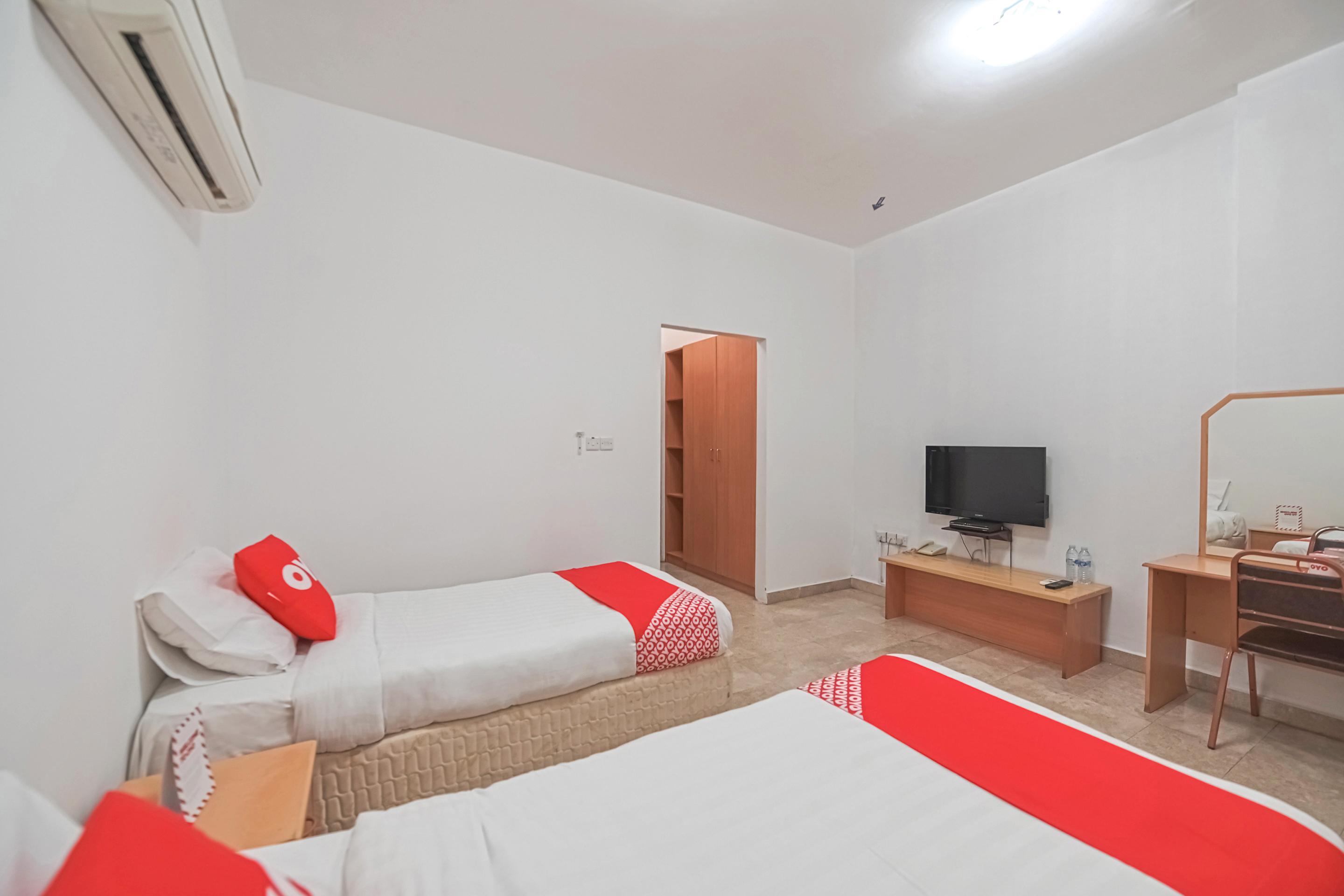 Majestic Hotel Wadi Kabir Exterior photo
