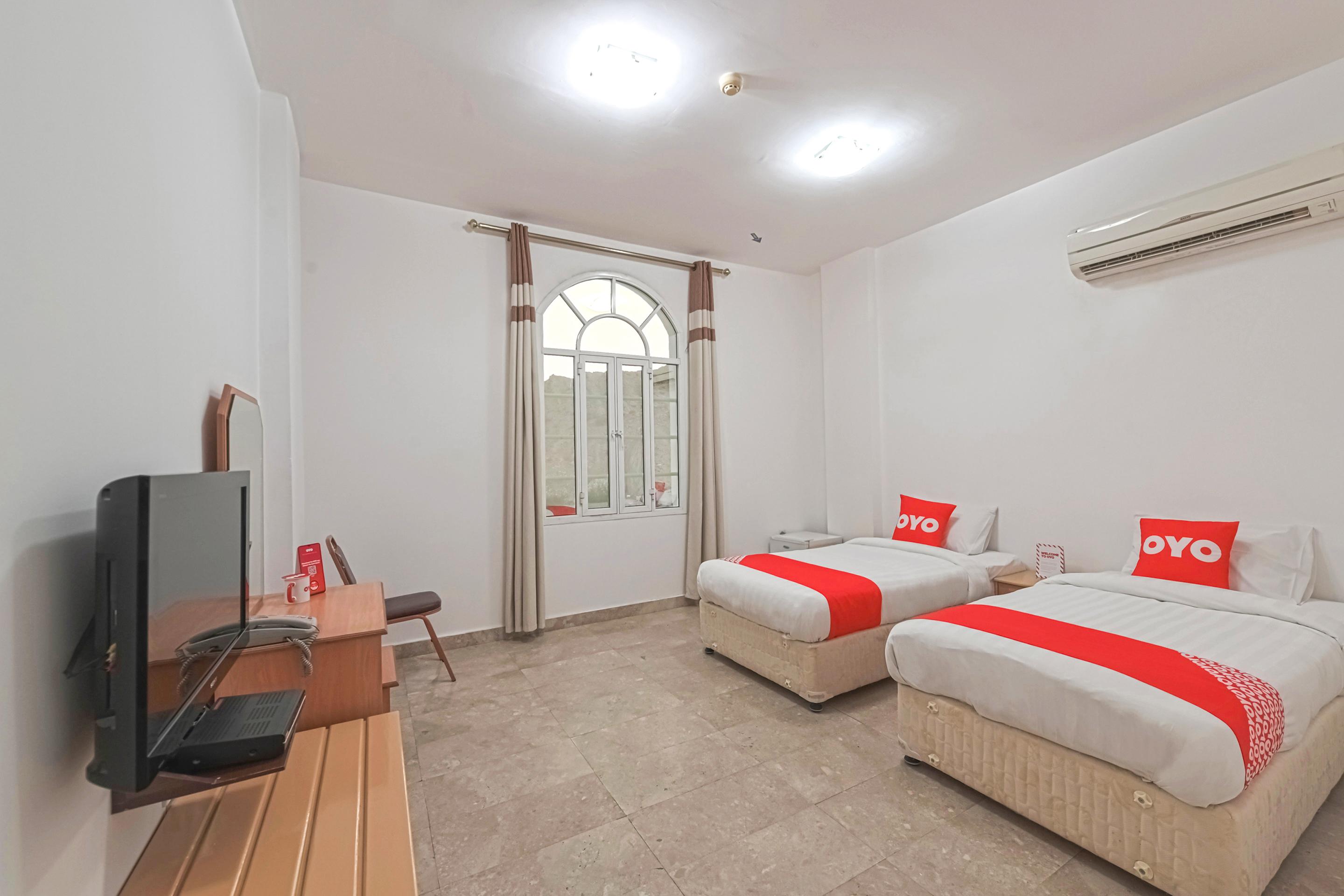 Majestic Hotel Wadi Kabir Exterior photo