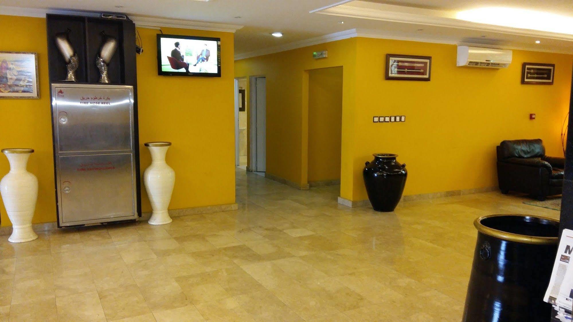 Majestic Hotel Wadi Kabir Exterior photo